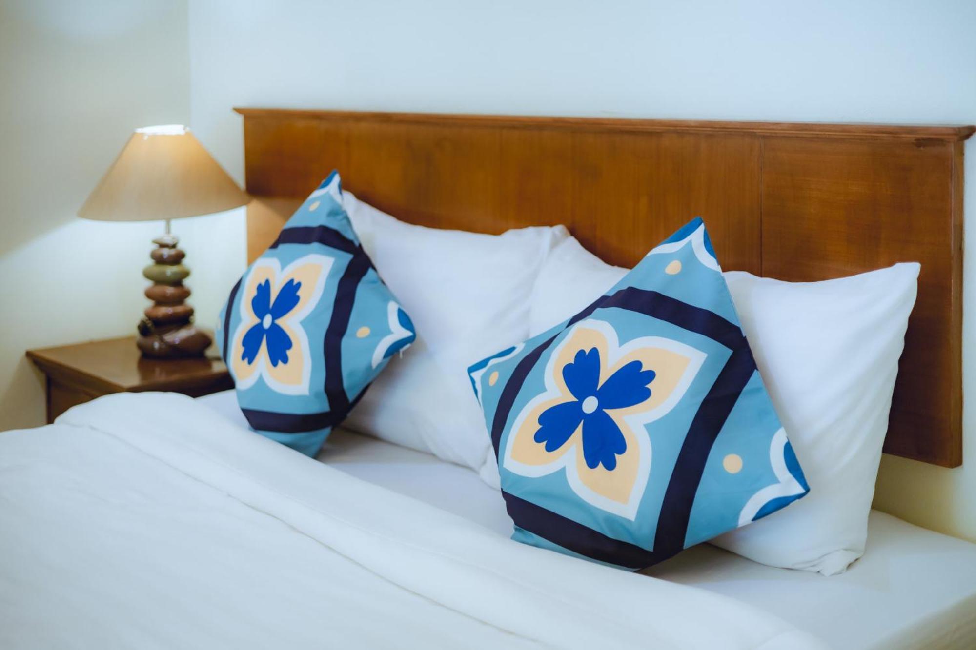 Viva Hotel โฉลกหลำ ภายนอก รูปภาพ