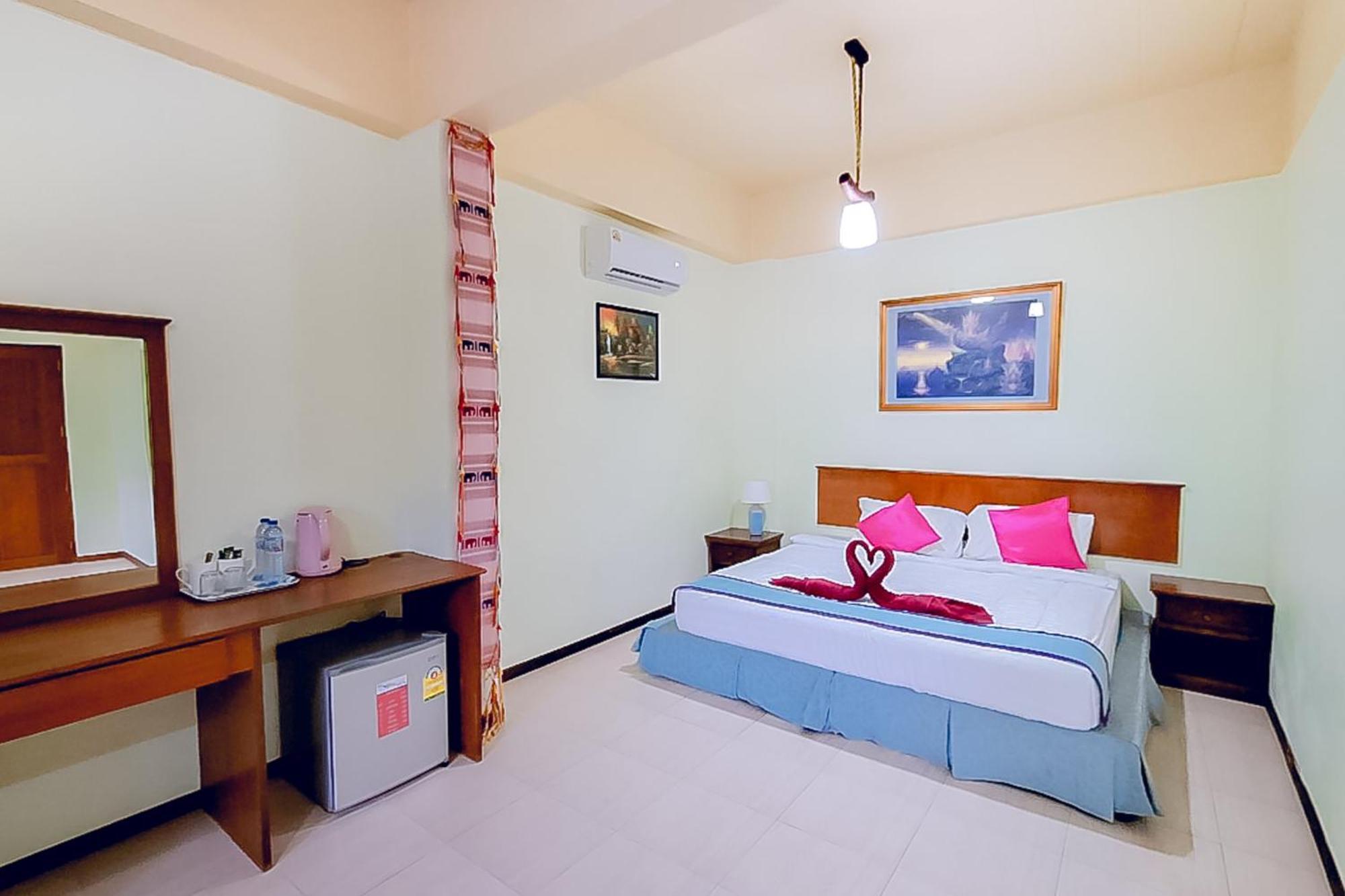 Viva Hotel โฉลกหลำ ภายนอก รูปภาพ